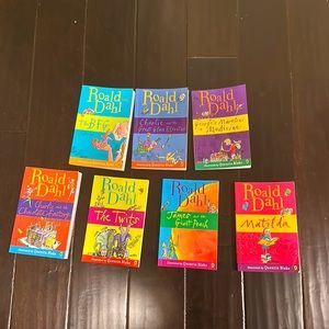 Roald Dahl Collection (7 books!!)